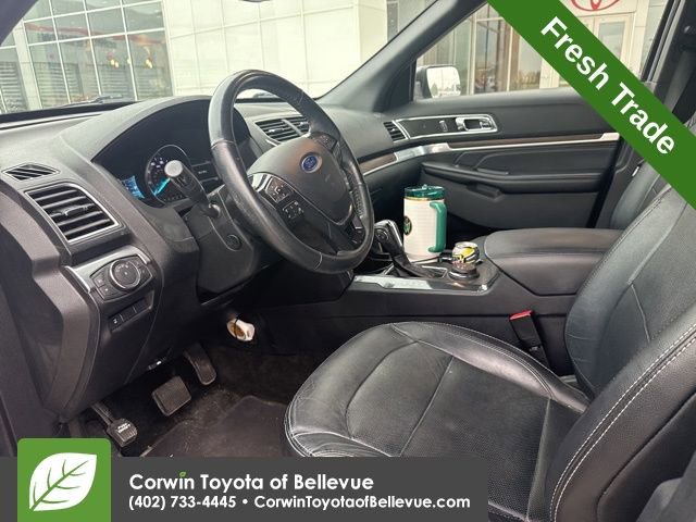 Used 2018 Ford Explorer Limited w/ Equipment Group 301A image 11