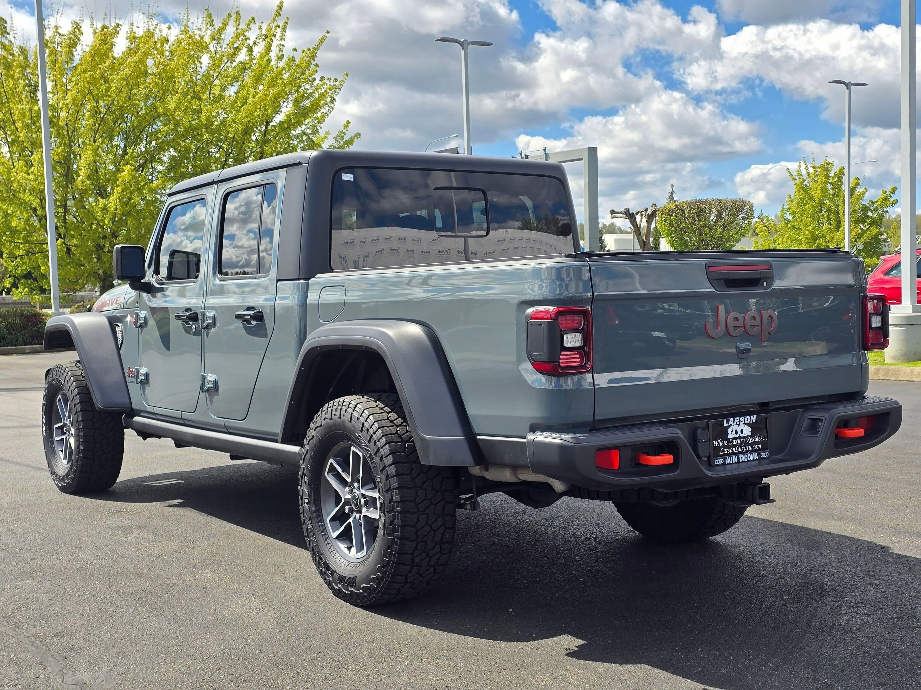 Used 2024 Jeep Gladiator Mojave w/ Convenience Group image 4
