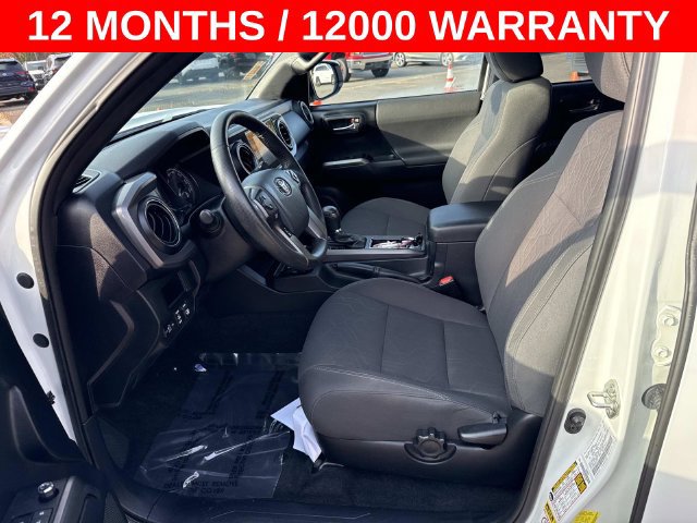 Used 2017 Toyota Tacoma TRD Sport AWD/4WD image 14
