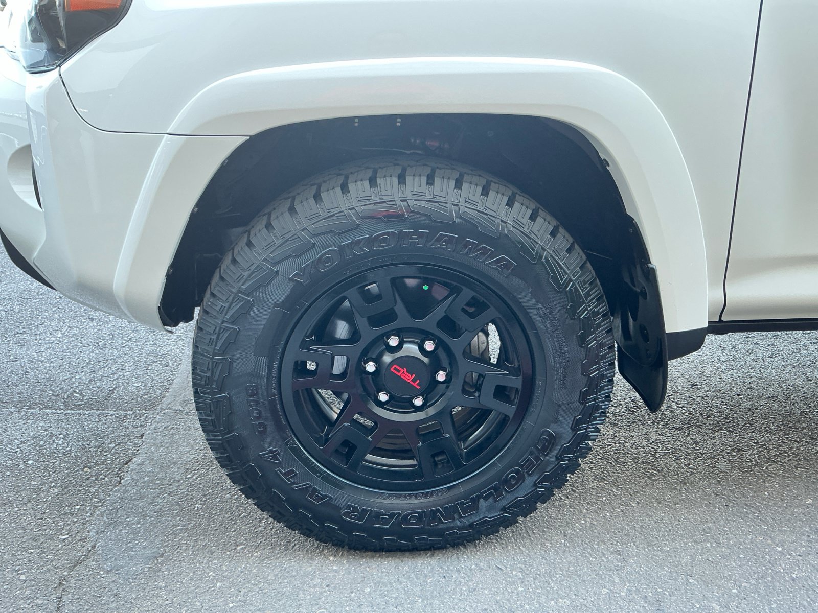 Certified 2024 Toyota 4Runner TRD Off-Road Premium w/ Moonroof Package AWD/4WD image 26