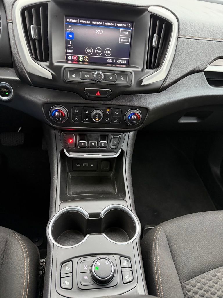 Used 2020 GMC Terrain SLE w/ Driver Convenience Package image 13