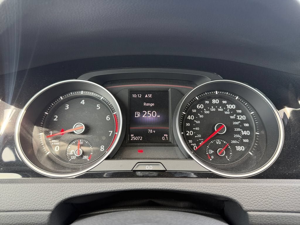 Used 2020 Volkswagen GTI SE FWD image 15
