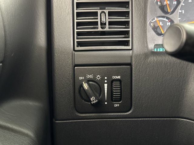 Used 2001 Dodge Durango 2WD image 34