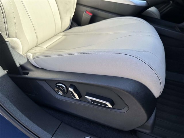 Used 2025 Acura RDX Base image 11