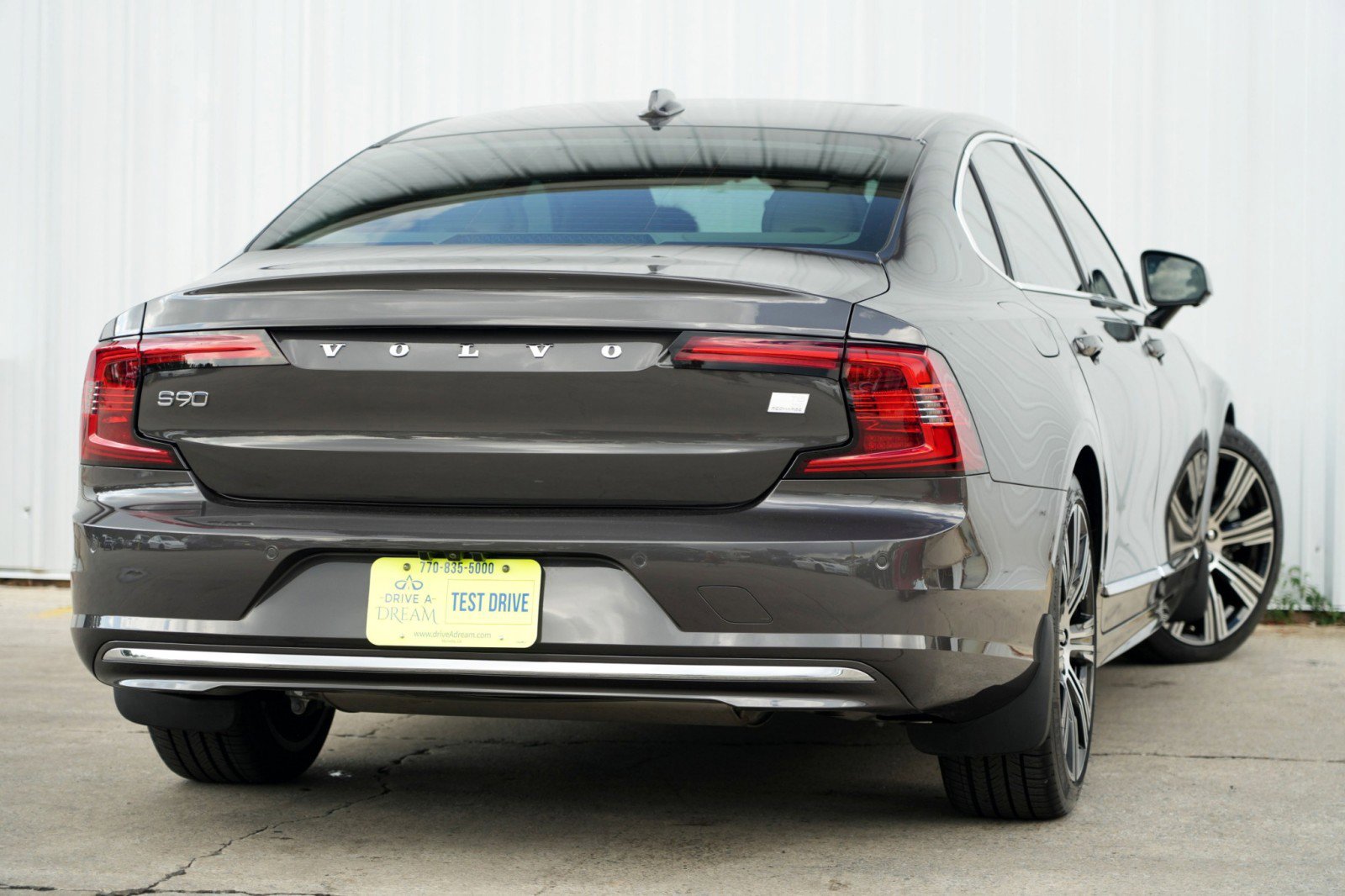Used 2024 Volvo S90 T8 Ultimate image 5