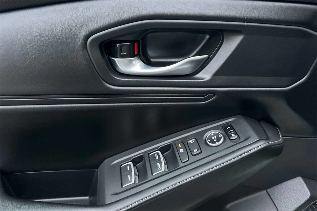 Used 2024 Honda Accord Sport image 12