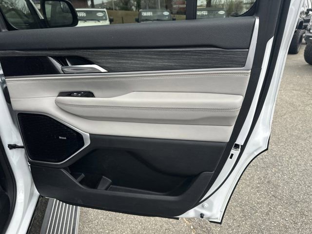 Certified 2023 Jeep Wagoneer Series III w/ Premium Group I image 20