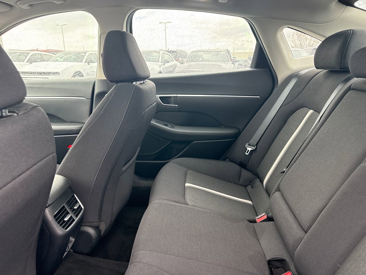 Used 2022 Hyundai Sonata SEL w/ Convenience Package image 12