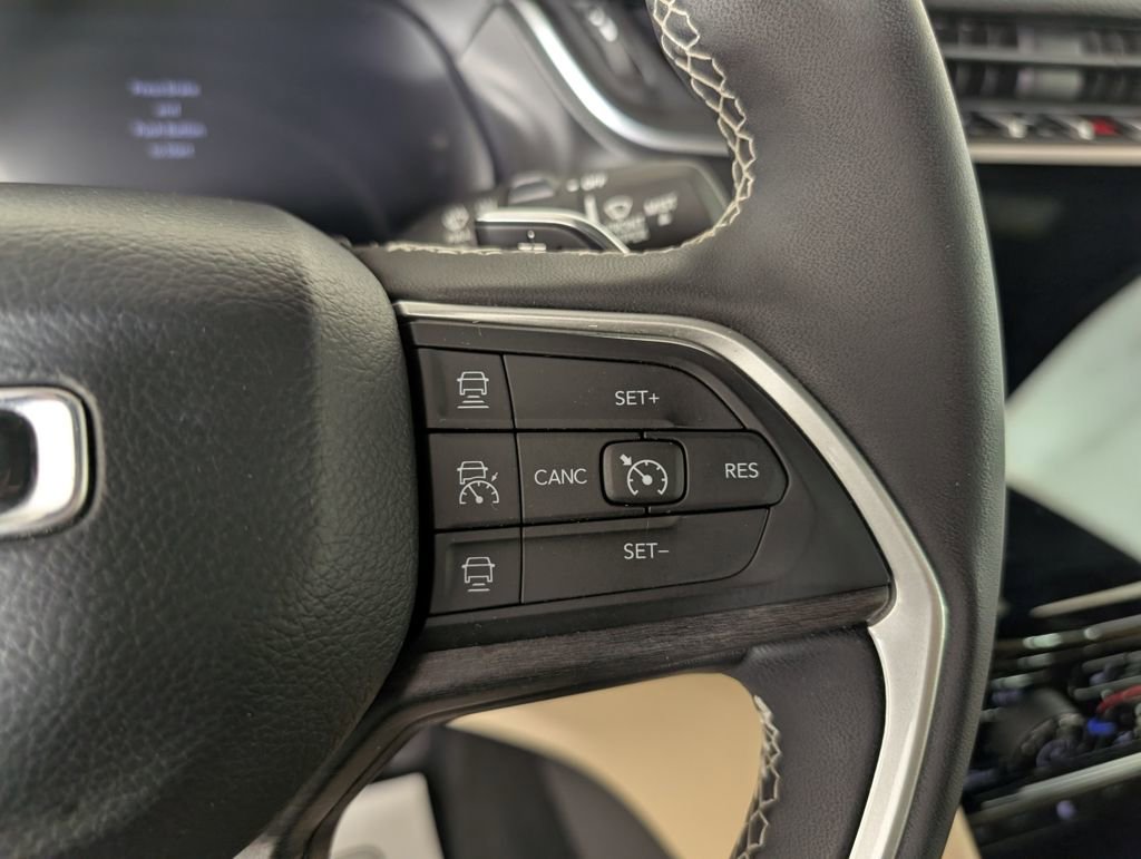 Certified 2024 Jeep Grand Cherokee Limited image 22