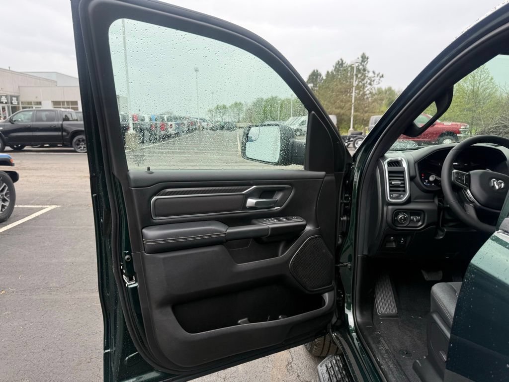 New 2026 RAM 1500 Big Horn AWD/4WD image 14