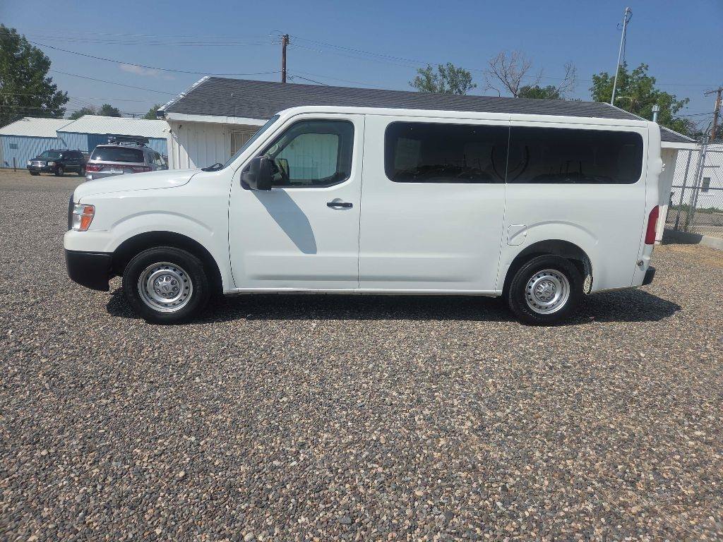 Used 2016 Nissan NV 3500 S RWD image 2