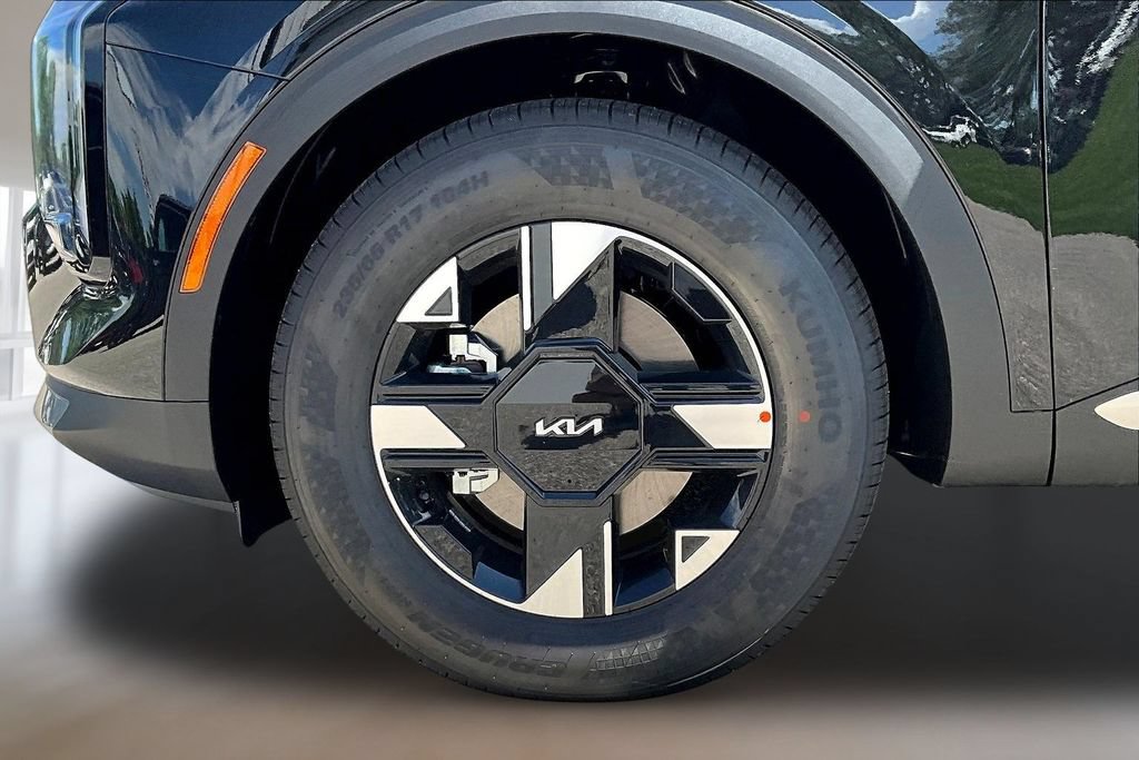 New 2026 Kia Sportage LX FWD image 12