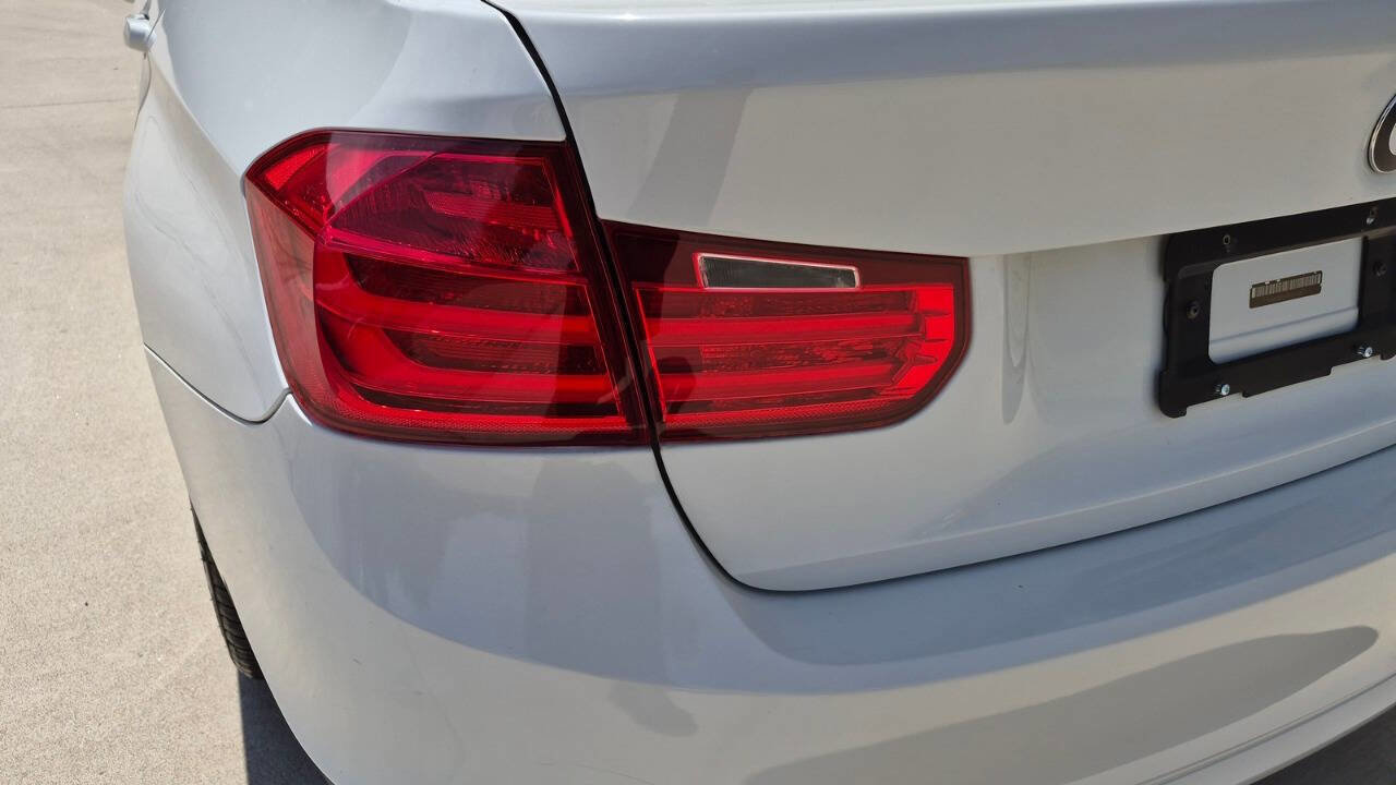 Used 2015 BMW 320i Sedan RWD image 20