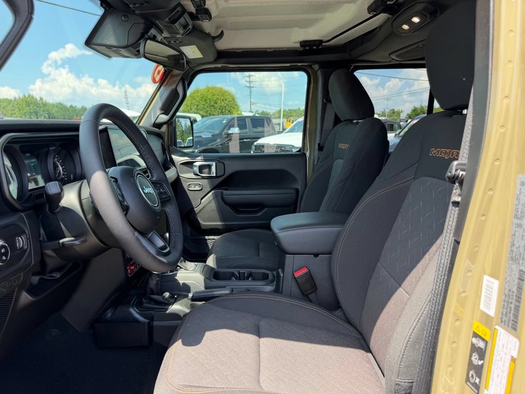 Used 2025 Jeep Gladiator Mojave w/ Convenience Group AWD/4WD image 14
