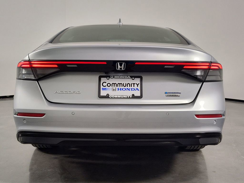 Used 2025 Honda Accord Touring image 8