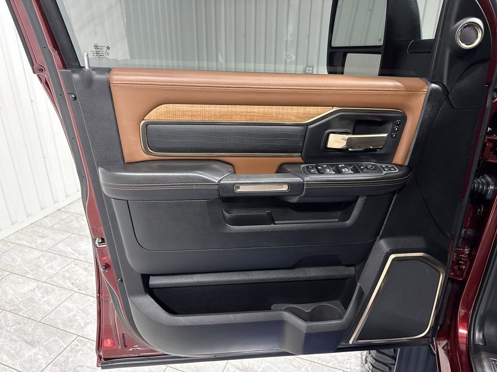 Used 2023 RAM 2500 Limited image 23