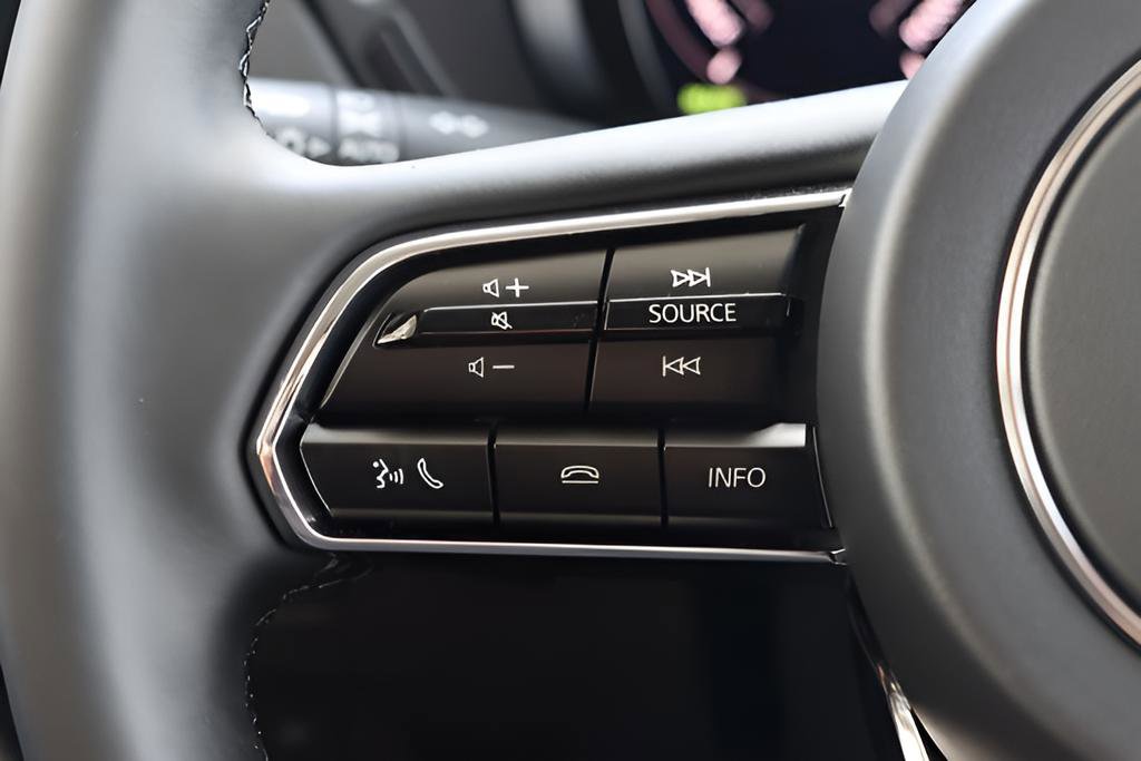 New 2025 MAZDA CX-70 Plug-In Hybrid w/ Premium Pkg AWD/4WD image 24