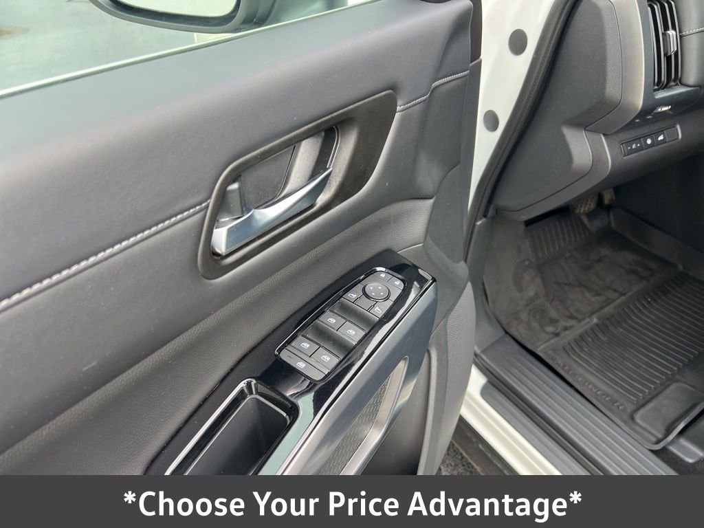 Used 2023 Nissan Pathfinder SL image 41