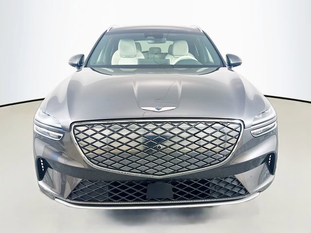 Used 2023 Genesis Electrified GV70 AWD/4WD image 2