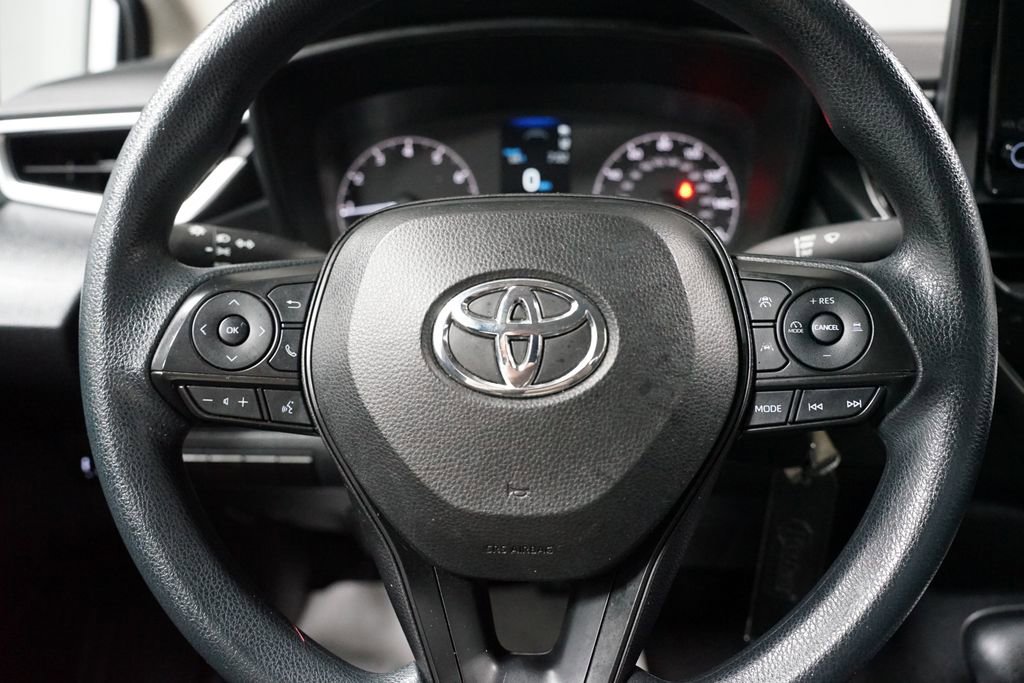 Used 2023 Toyota Corolla LE image 12