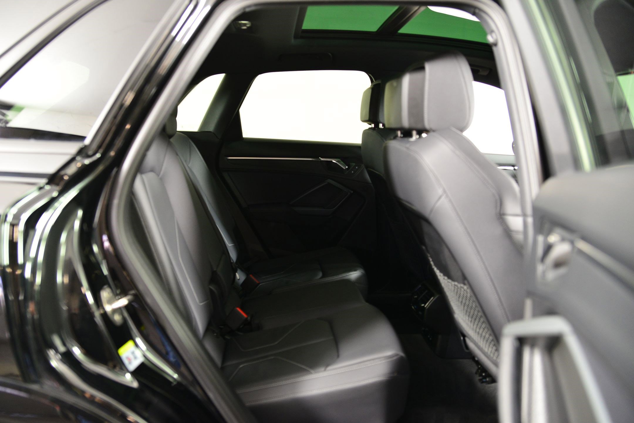 Certified 2025 Audi Q3 2.0T Premium w/ Convenience Package image 23