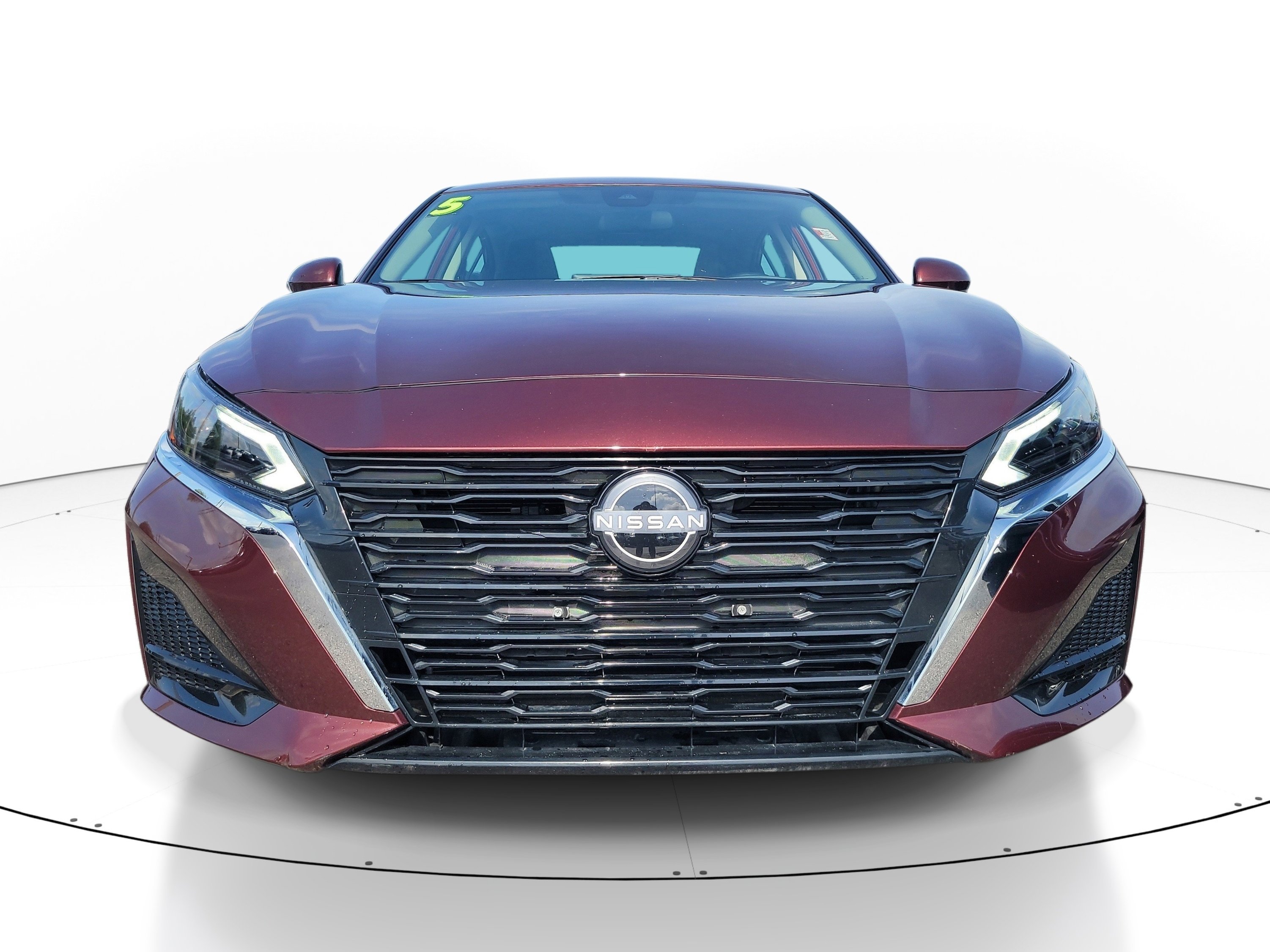 Used 2025 Nissan Altima 2.5 SV w/ SV Special Edition Package image 2