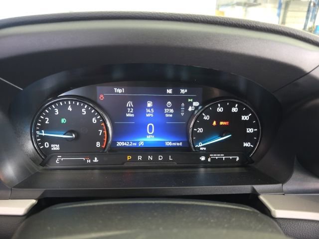 Used 2024 Ford Explorer XLT w/ Equipment Group 202A AWD/4WD image 26