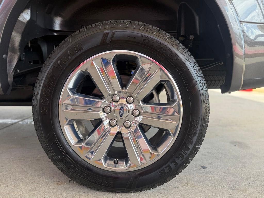 Used 2020 Ford F150 Lariat w/ Equipment Group 502A Luxury image 11