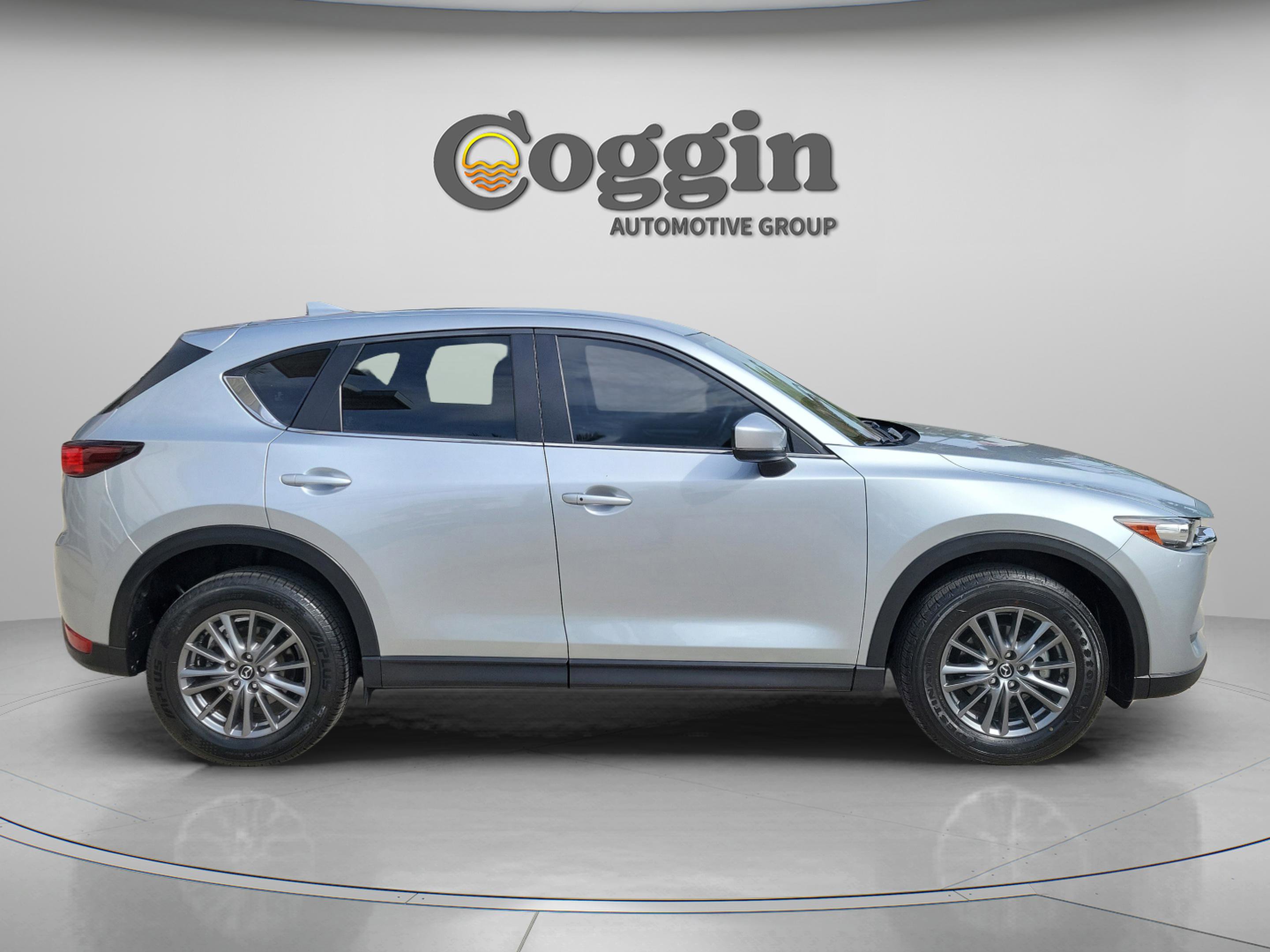 Used 2021 MAZDA CX-5 Touring FWD image 4