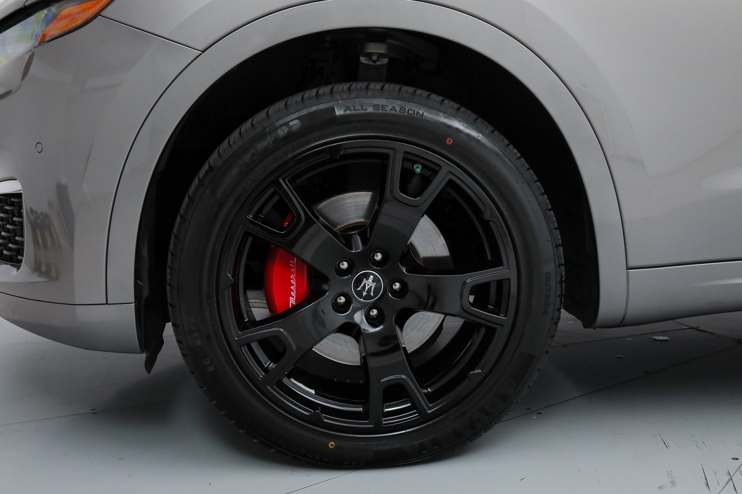 Certified 2022 Maserati Levante GT AWD/4WD image 20