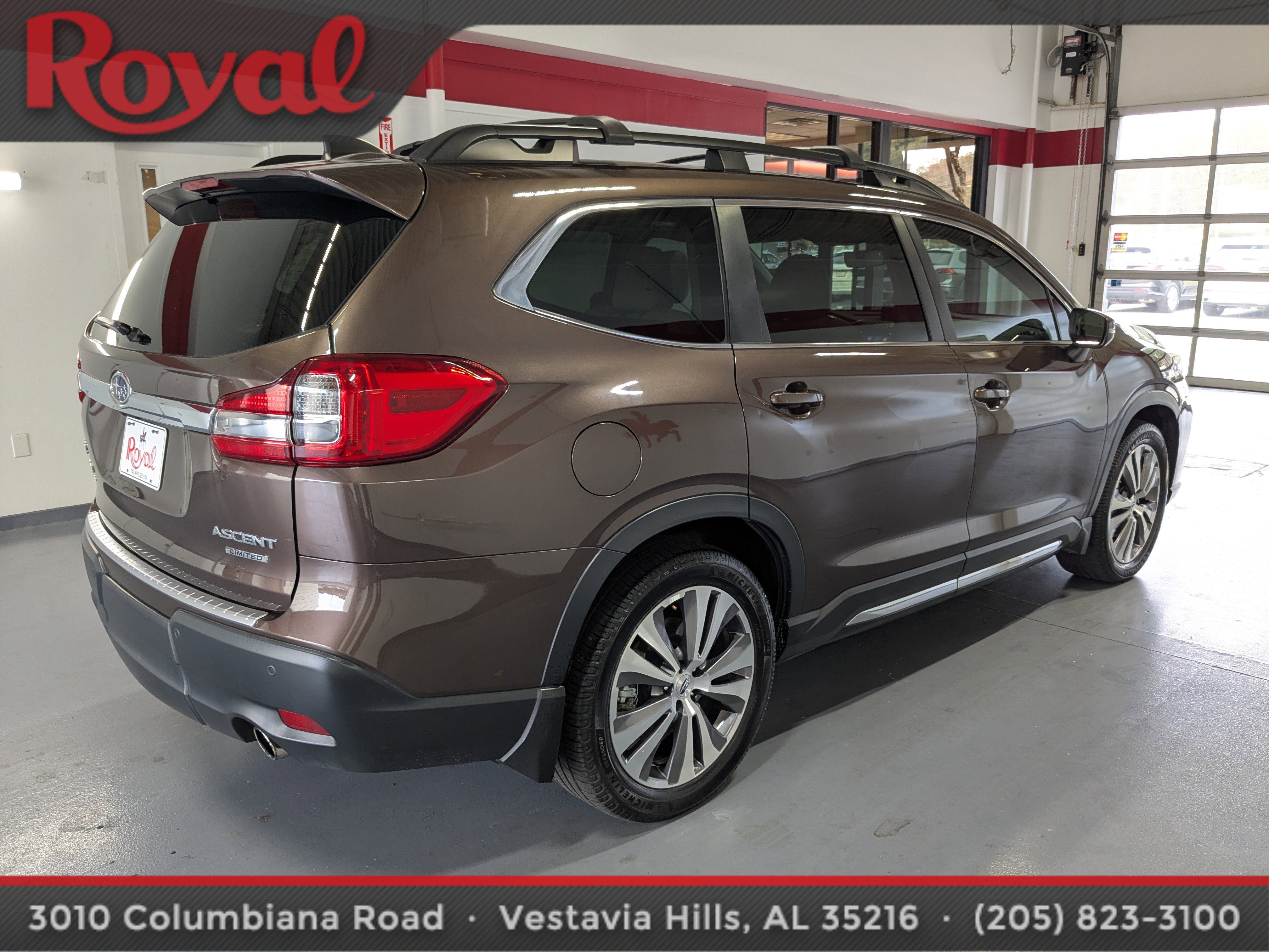 Used 2021 Subaru Ascent Limited w/ Technology Package image 4
