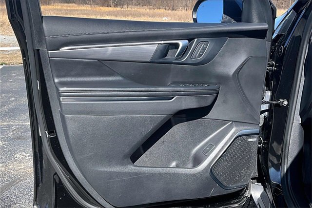 Used 2025 Buick Enclave Preferred image 20