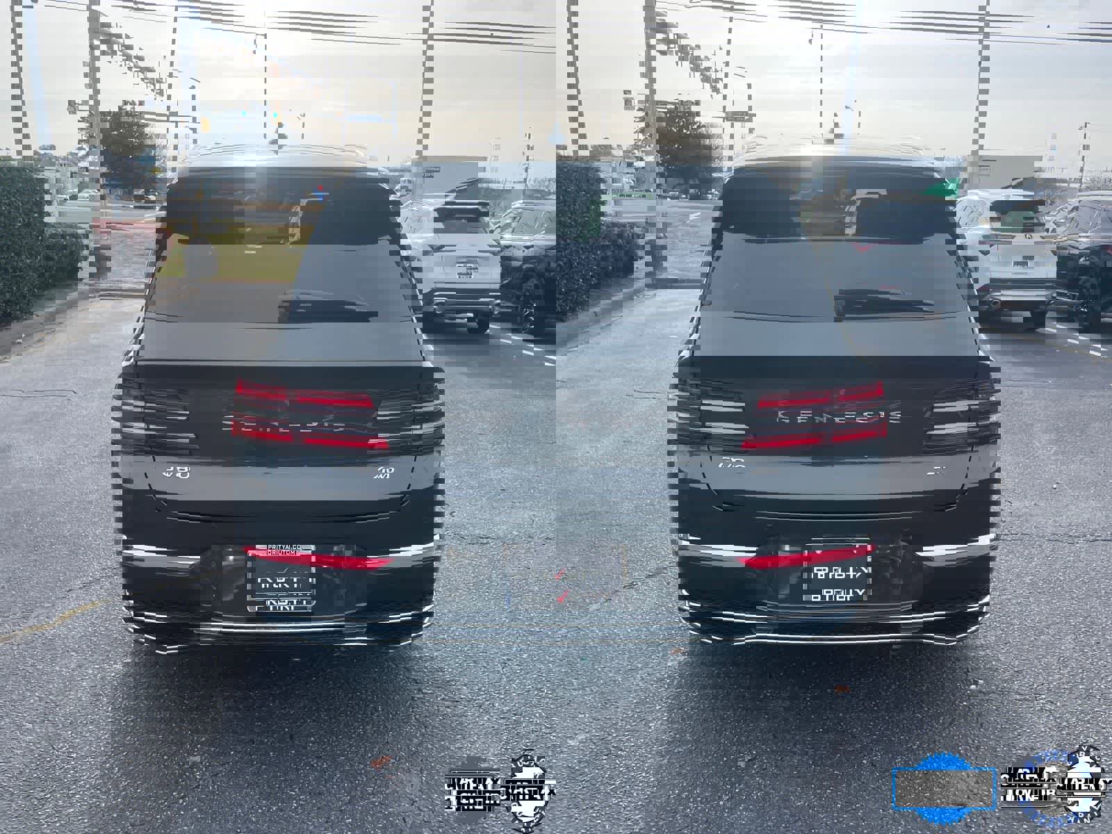 Used 2025 Genesis GV80 2.5T Standard image 4