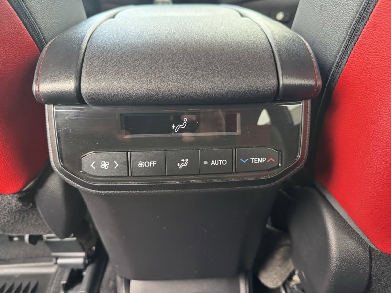 Certified 2023 Toyota Highlander XSE image 35