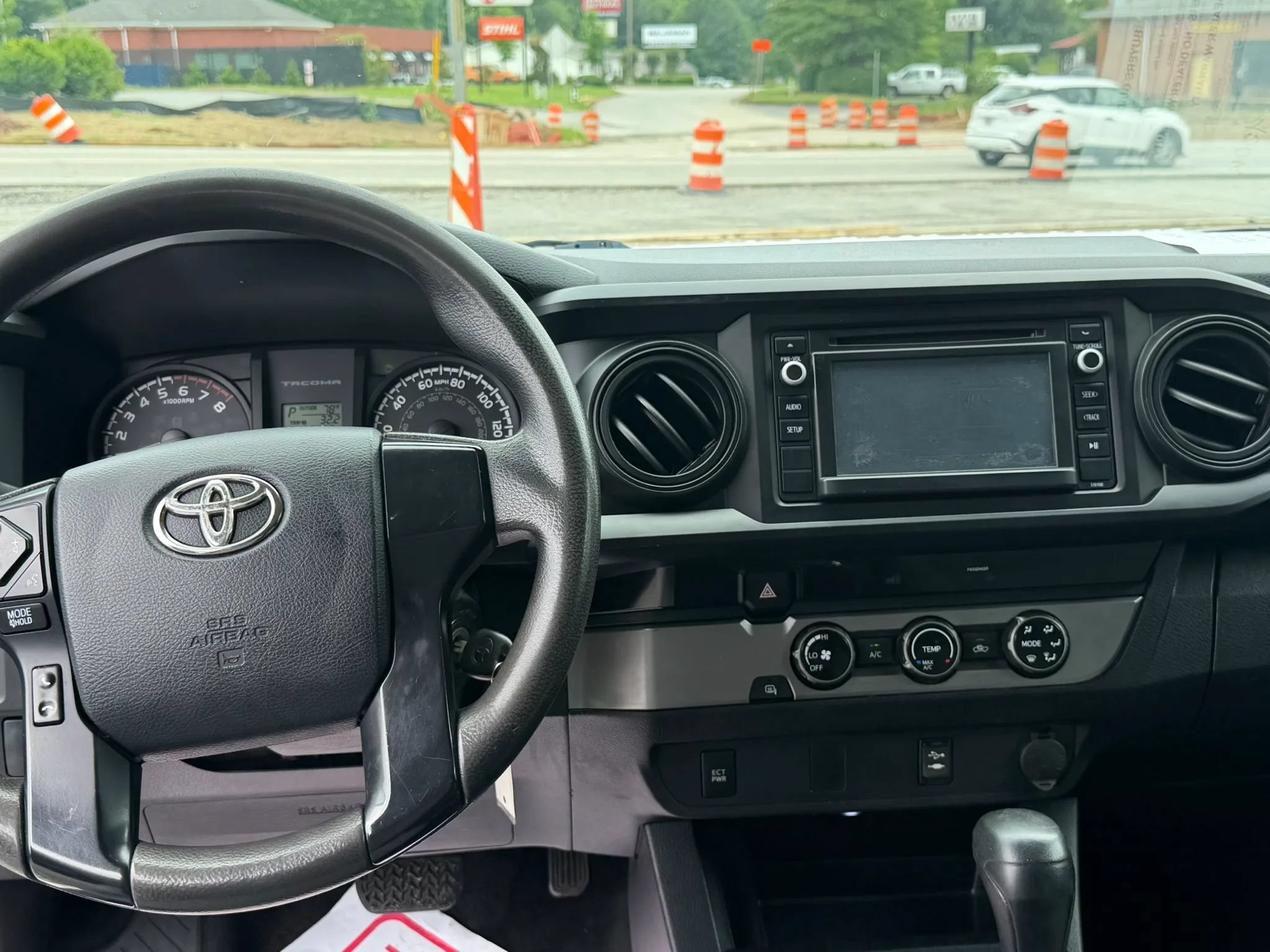 Used 2016 Toyota Tacoma SR RWD image 17
