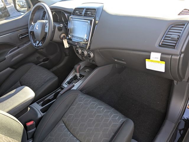 Used 2026 Mitsubishi Outlander Sport LE image 14