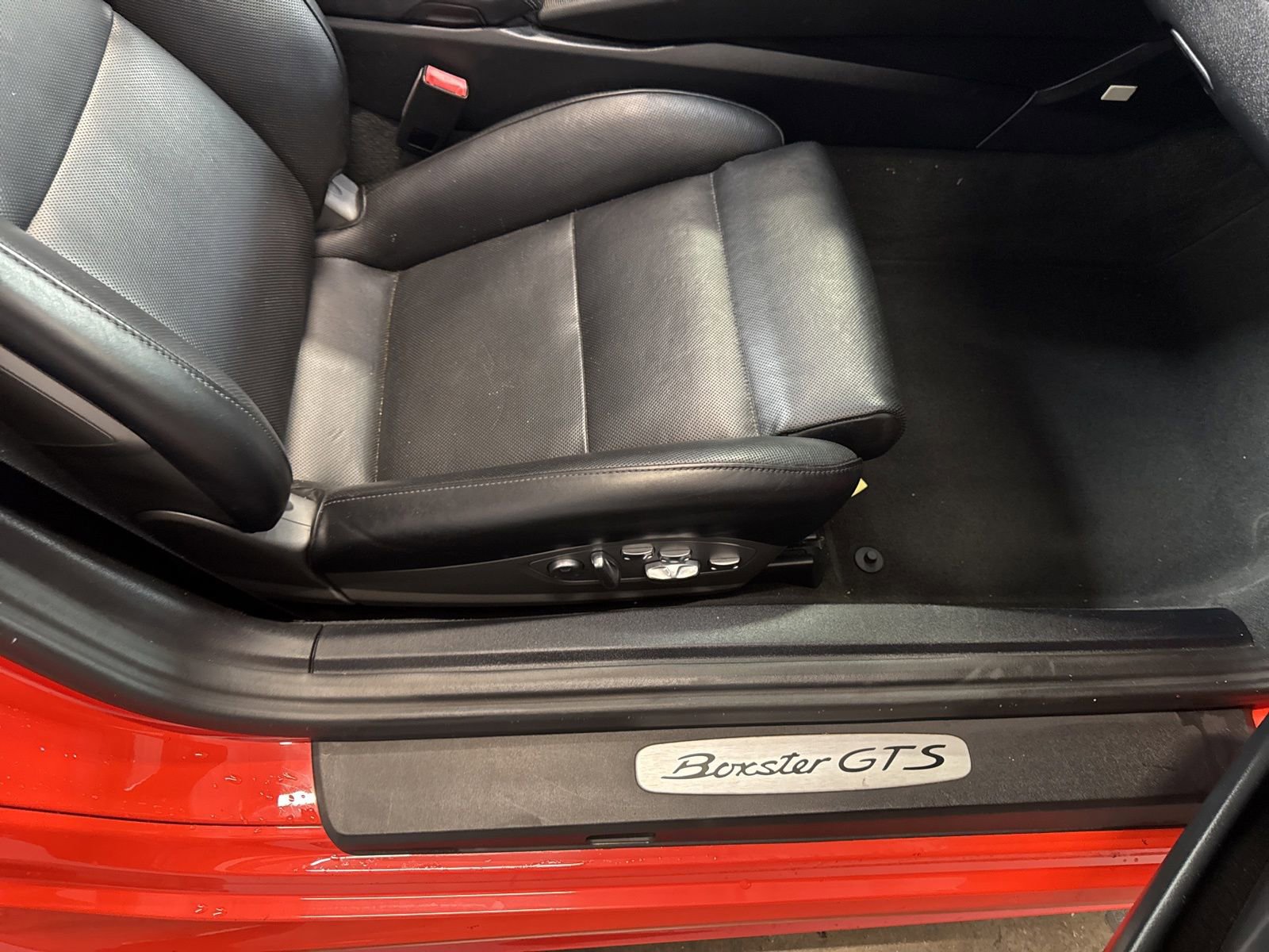 Used 2019 Porsche 718 Boxster GTS RWD image 18