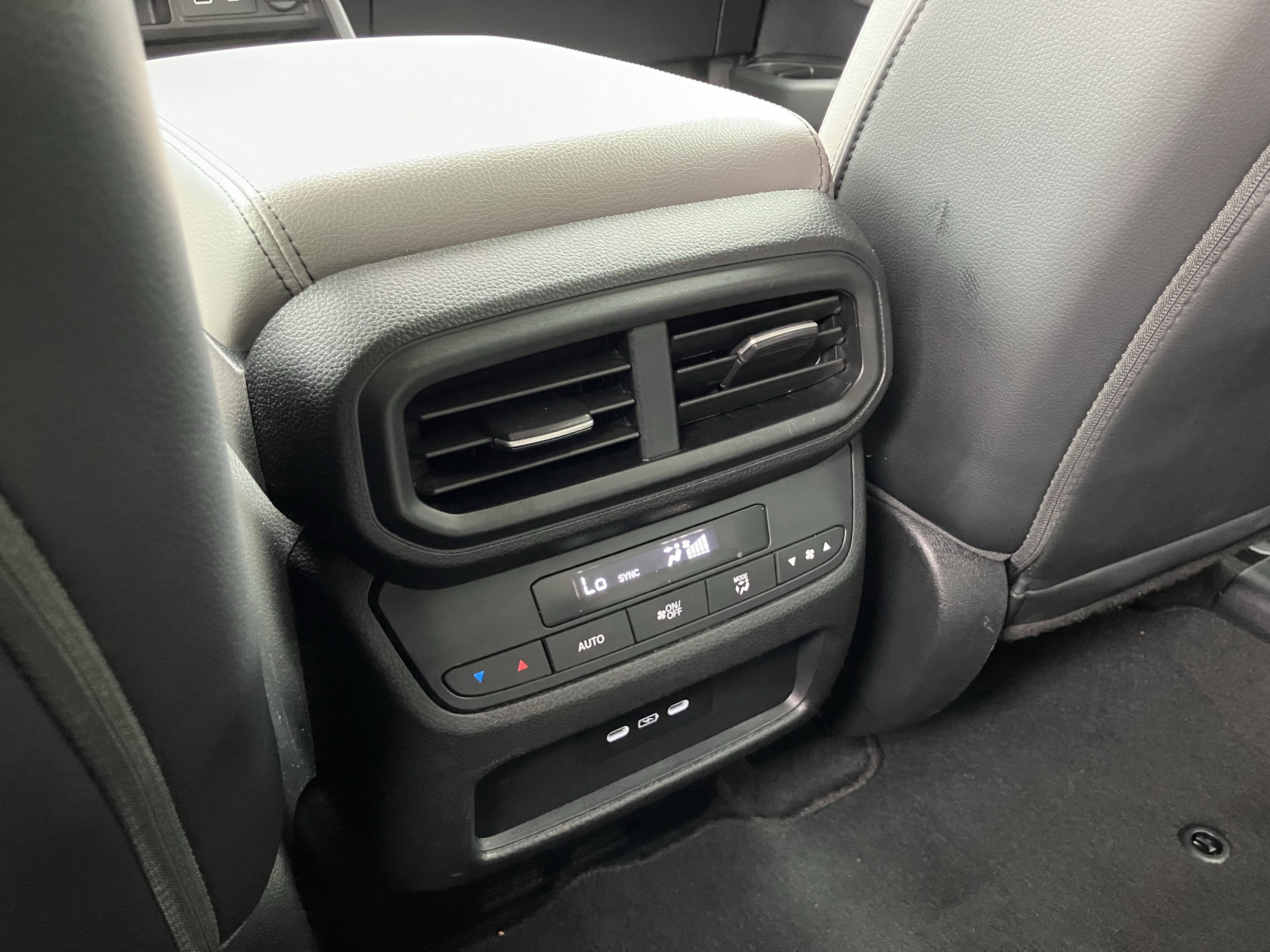 Certified 2025 Honda Pilot EX-L image 32
