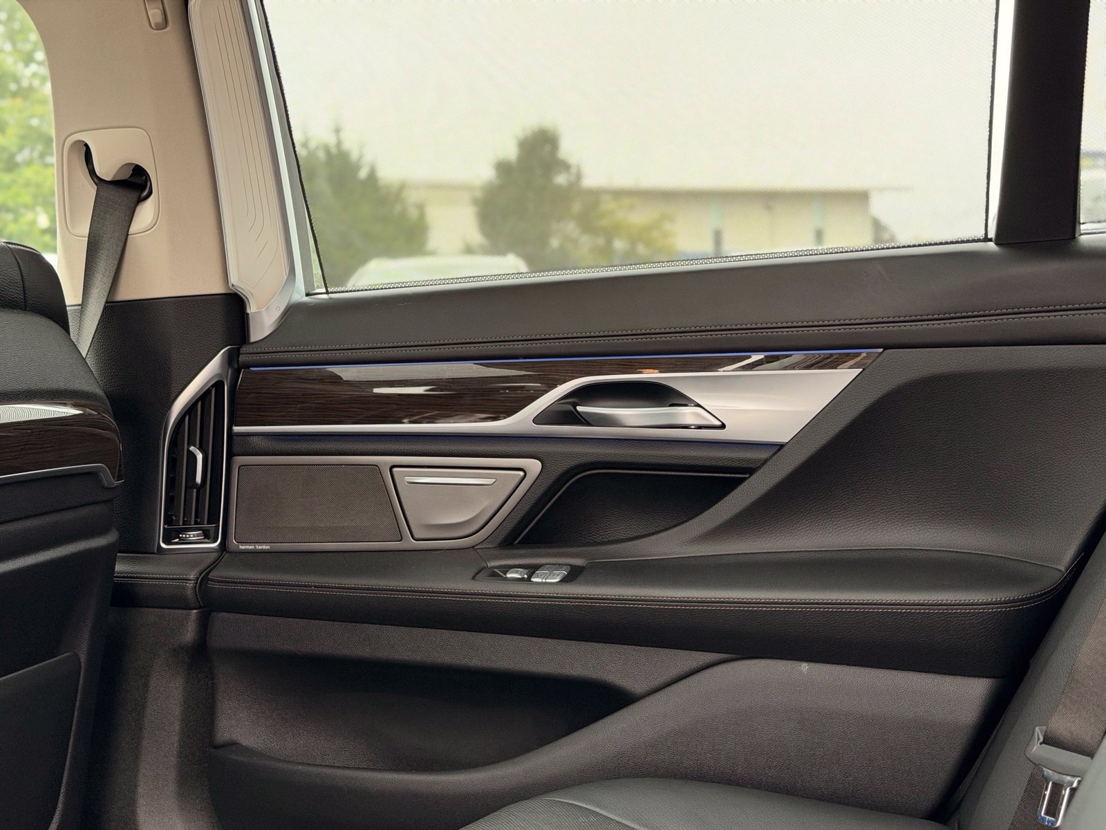 Used 2019 BMW 740i xDrive w/ Executive Package AWD/4WD image 43