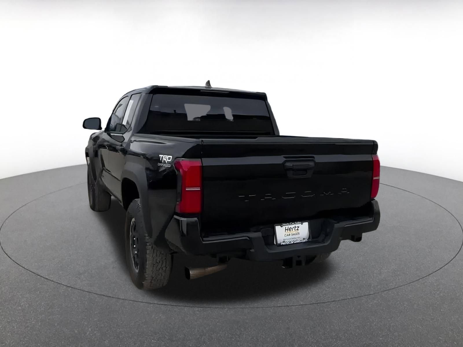 Used 2025 Toyota Tacoma SR image 11