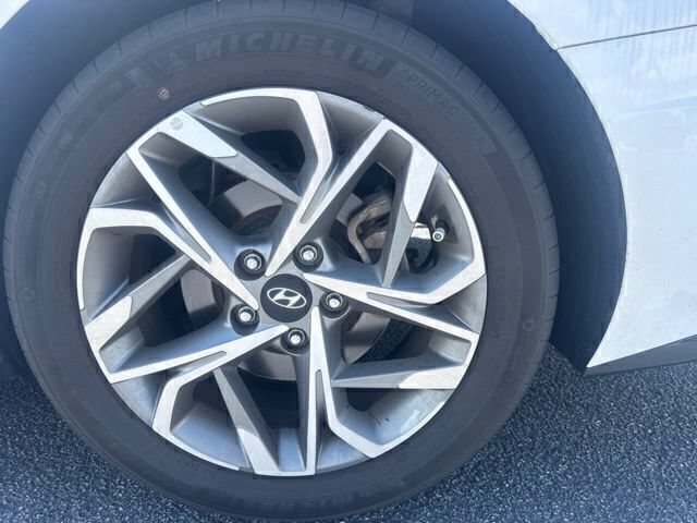 Used 2023 Hyundai Sonata SEL w/ Convenience Package FWD image 10