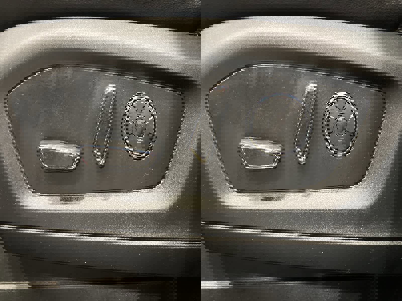 Certified 2020 Ford Explorer ST w/ ST Street Pack image 11