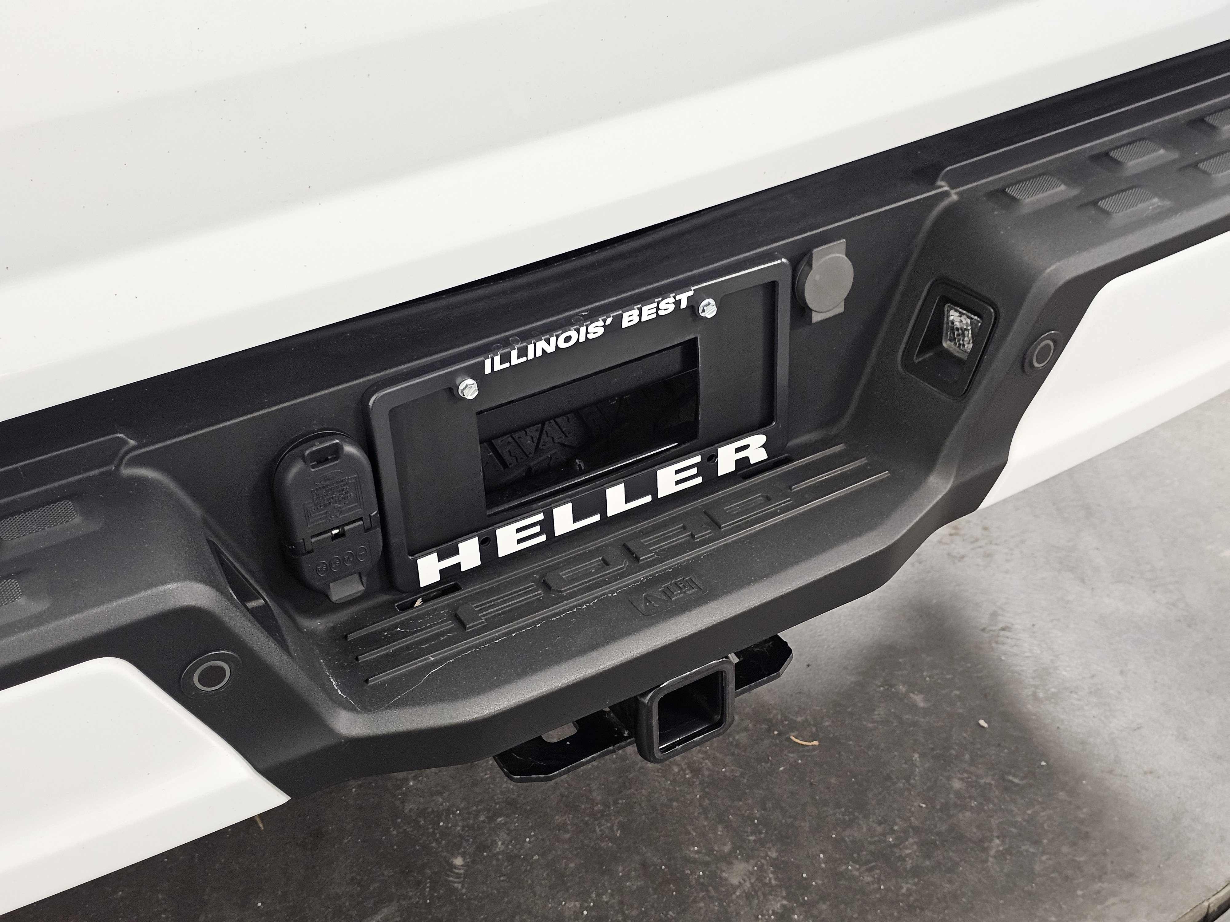 Used 2023 Ford F150 Lightning Lariat image 12