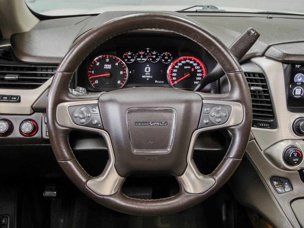 Used 2015 GMC Yukon Denali w/ Premium Package AWD/4WD image 17