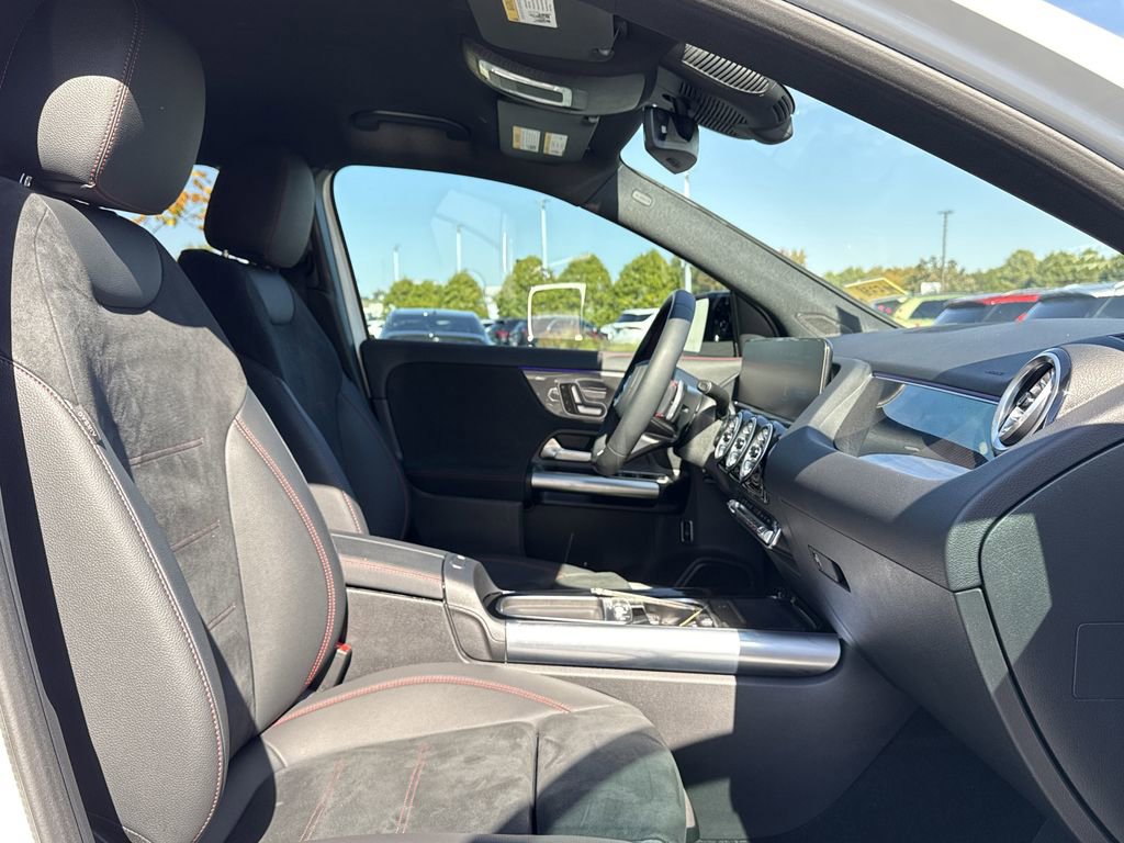 Certified 2025 Mercedes-Benz GLA 250 image 19