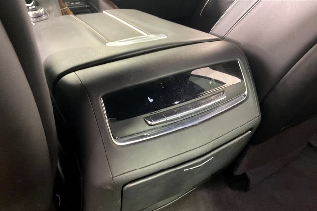 Used 2023 Cadillac Escalade Premium Luxury RWD image 8
