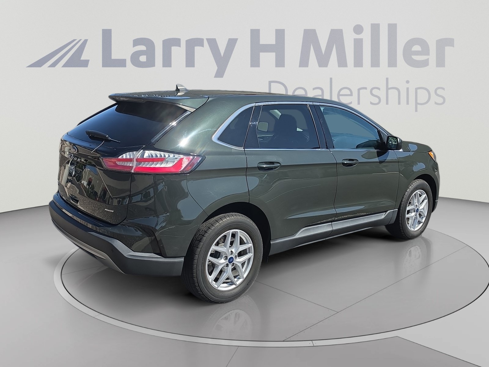 Used 2022 Ford Edge SEL AWD/4WD image 5