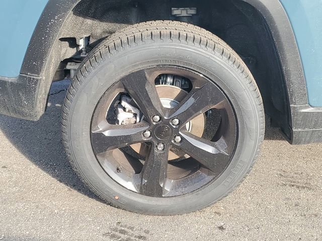 New 2026 Jeep Grand Cherokee Limited w/ Limited Altitude Package image 6