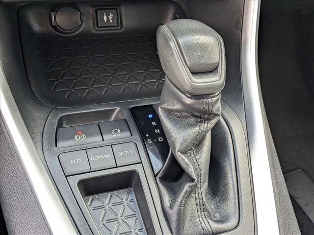 Used 2019 Toyota RAV4 XLE w/ Convenience Package image 11