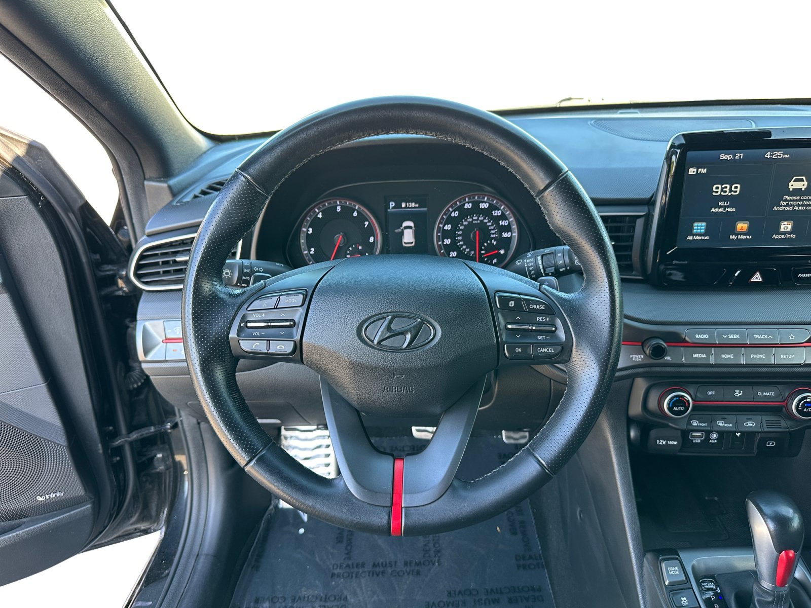 Used 2020 Hyundai Veloster Turbo FWD image 12